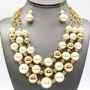 U1STNE1011 Layered Pearl & Rhinestone Necklace Set
